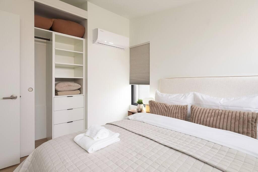 Casa Bramble Luxury 2Bed Suite Near Uofa Hospital Едмонтон Екстер'єр фото